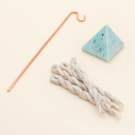 Pyramid Incense Stand + Rope Kit: Amazonite