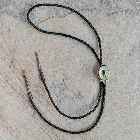 Black Glow In The Dark Scorpion Bolo